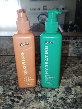 Orchid Glowing Body Lotion (Peach) & Hydrating Jelly Cleanser (Teal) - Duo